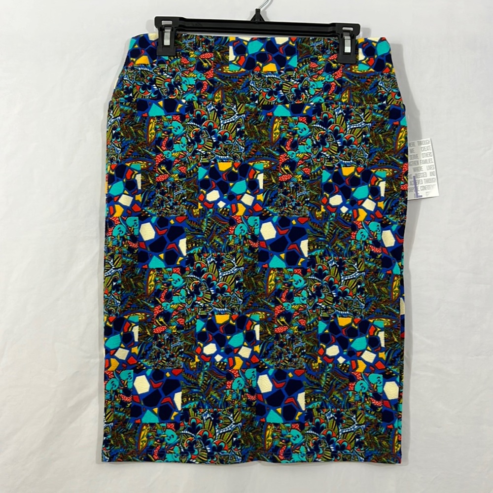 Brand new LulaRoe Cassie skirt size L